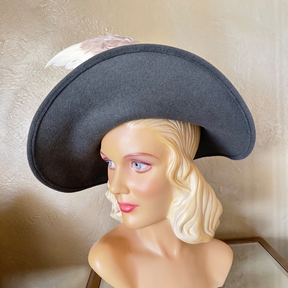 ONE OF A KIND JACK MCCONNELL WIDE BRIM GRAY FELT HAT + LARGE FEATHER WINGS - Picture 10 of 14